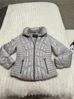 Guess Women's Light Silver Quilted Puffer Jacket